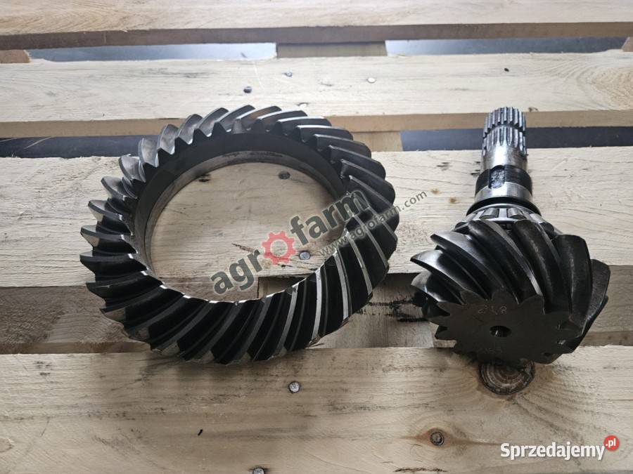 Wałek ataku koło Z13x30 FWD Holland TVT 190 Byków sprzedam