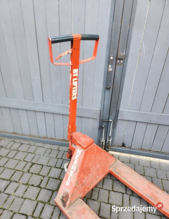 Wózek Paleciak hydrauliczny szeroki Bt Lifters Magazynowanie Poznań