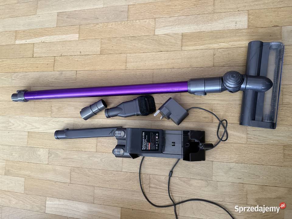 Dyson V6 akcesoria ładowarka końcówki rura Części i Akcesoria mazowieckie sprzedam