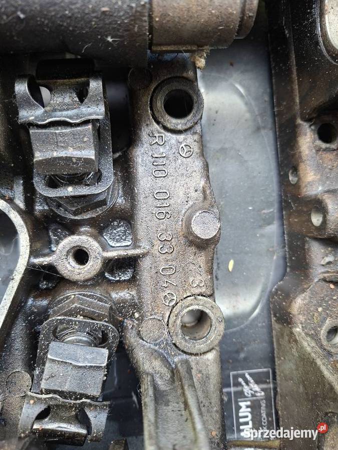 Mercedes W126 W123 silnik M110 głowica na części lubuskie Nowa Sól