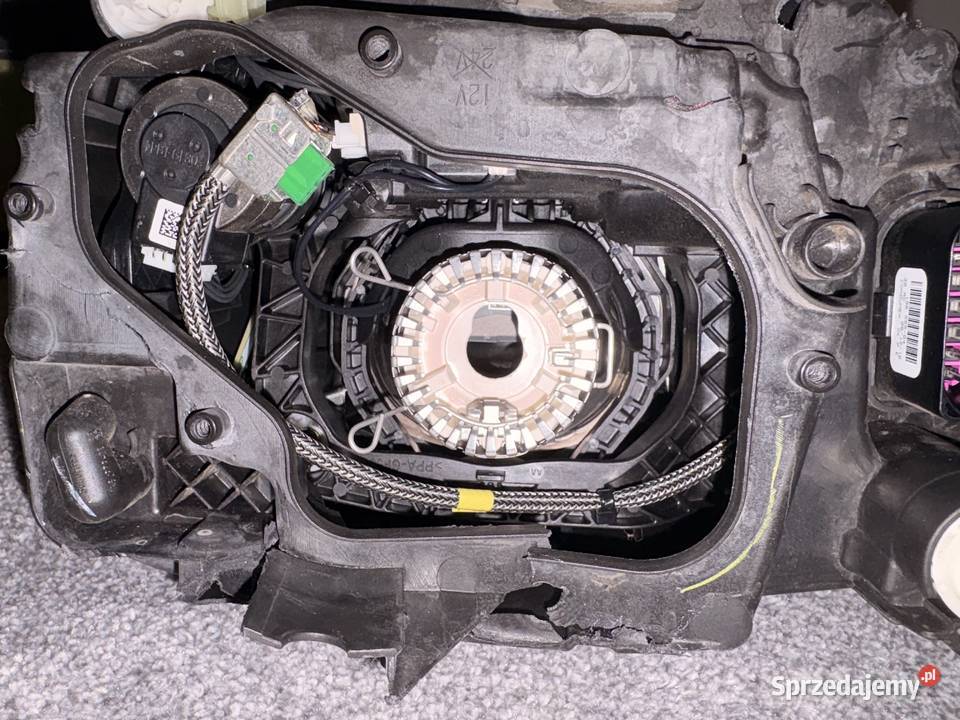 Lampa przednia prawa VW Golf VII Hella 5G0 941 Mińsk Mazowiecki