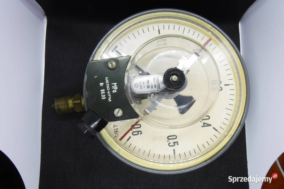 Manometr kontaktowy 006 MPa EM3 manowakumetr Otwock