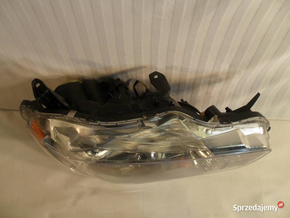 LAMPA PRAWY PRZÓD REFLEKTOR XENON EU MITSUBISHI