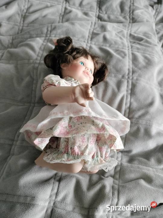 Stara lalka porcelanowa klęcząca vintage Choszczno