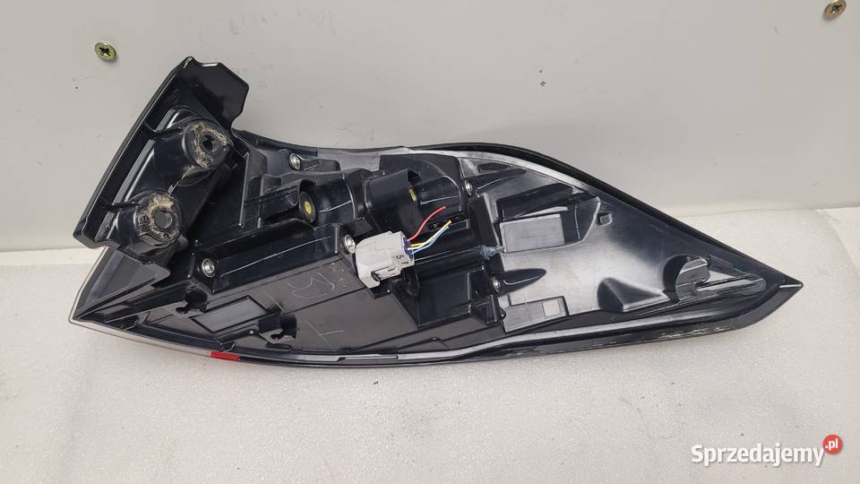 LAMPA LEWY TYŁ LED TOYOTA COROLLA CROSS USA lewe Bochnia