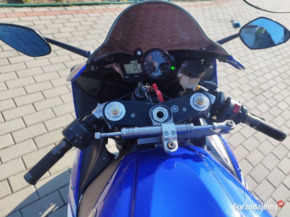 Yamaha R1 rn09