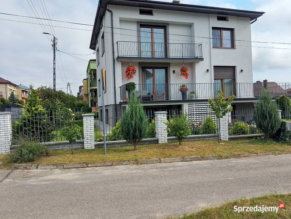 Sprzedam dom wolnostojący 630m2 Janów Lubelski