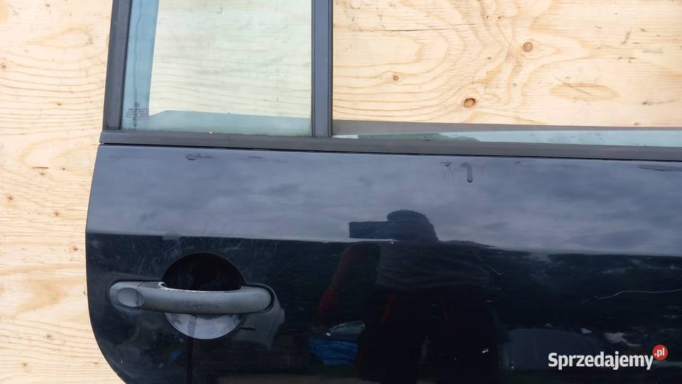 VW TOURAN I DRZWI TYŁ PRAWY LC9Z Zbierkowo