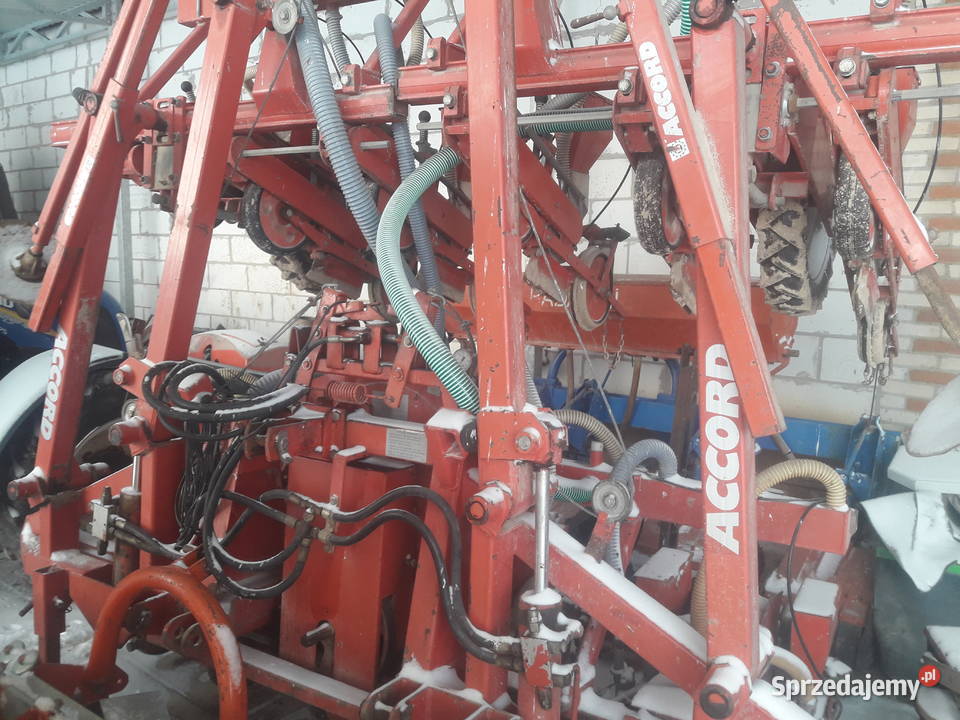 Sprzedam siewnik do buraków Rolnictwo lubelskie Piaski