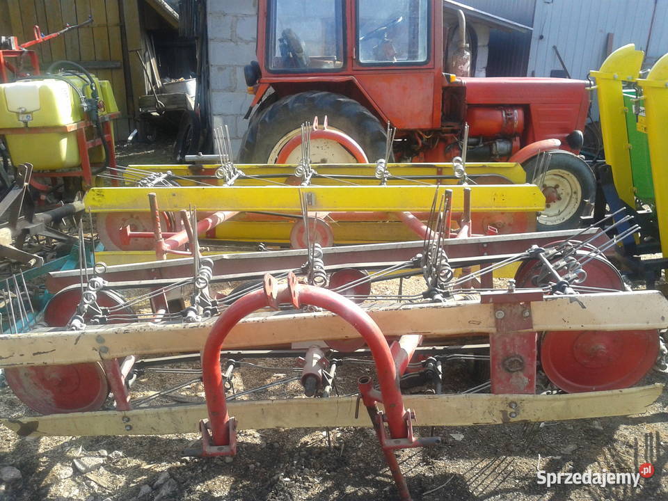 przewracarka taśmowa zawieszana Case IH świętokrzyskie Nowa Słupia sprzedam