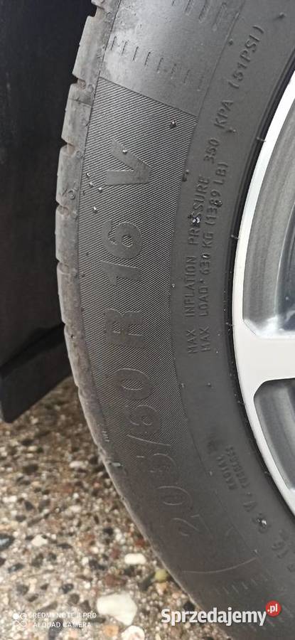 Komplet kół 5x1143 z oponami letnimi sprzedam