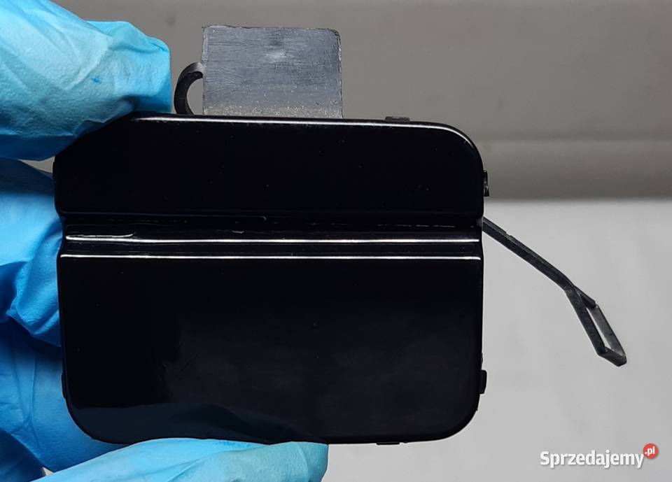 ZAŚLEPKA HAKA ZDERZAKA TYŁ BMW 3 E91 7127695 osobowe Mielęcin