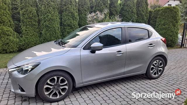 Mazda 2 2016r 15 90 stan serwisowana w ASO Gorzów Wielkopolski