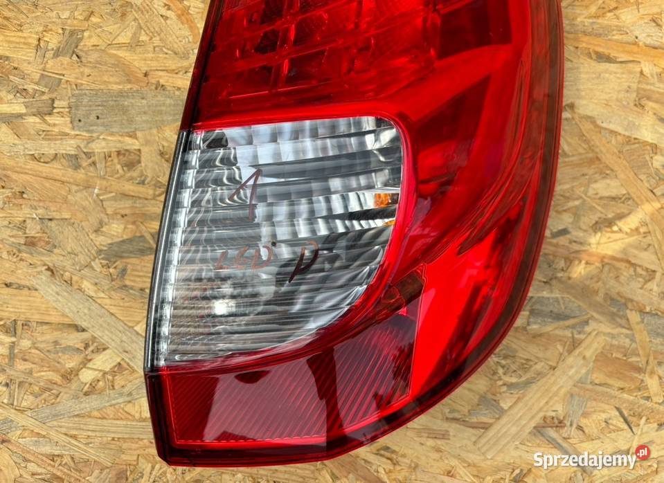 Lampa TYLNA PRAWA RENAULT SCENIC II FL Międzychód