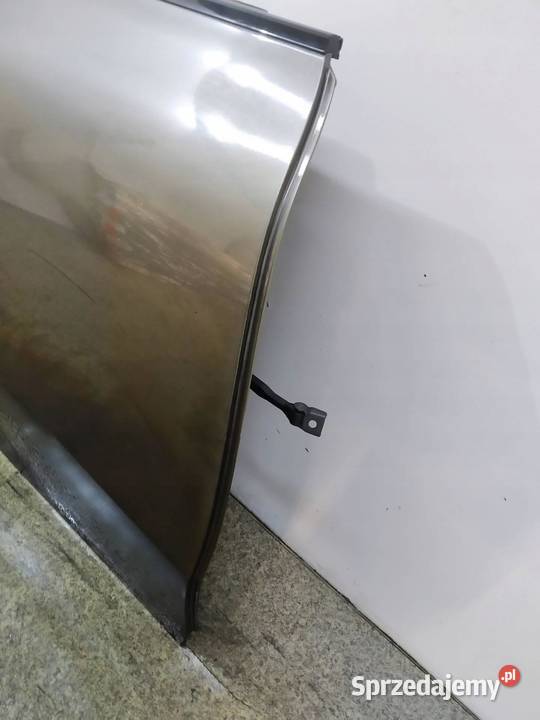 DRZWI PRAWE TYŁ W118 MercedesBenz CLAklasa II