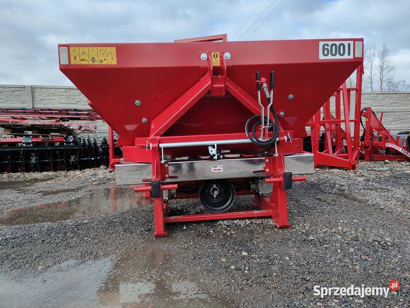 Rozsiewacz nawozu hydraulika STRUMYK TYTAN 20 Jasło