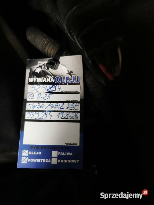 Sprzedam samochód osobowy w stanie nieuszkodzony