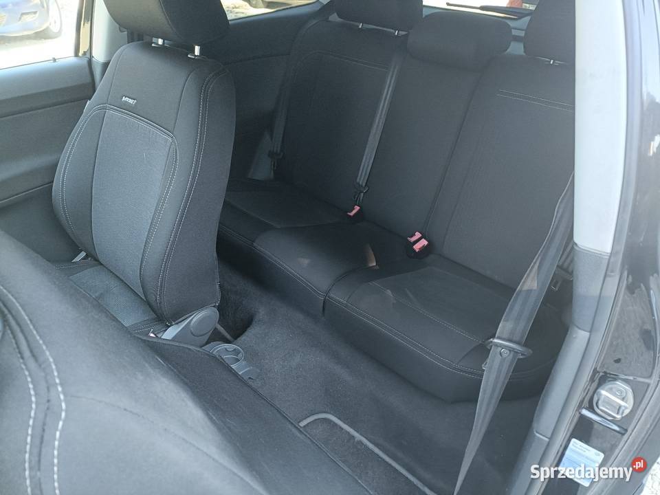 VW polo na dużej lampie ładna czarna do jazdy z benzyna Kłodzko sprzedam