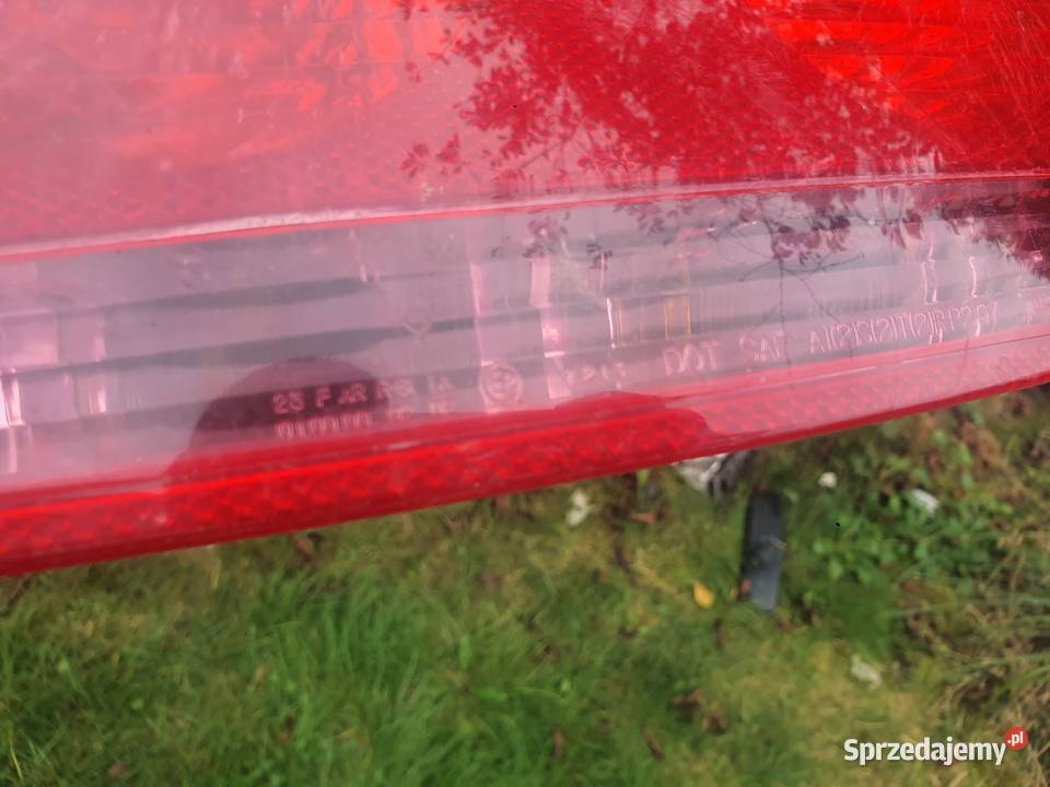 Lampa tylna prawa Audi TT 8N 9806 Części samochodowe małopolskie Kraków