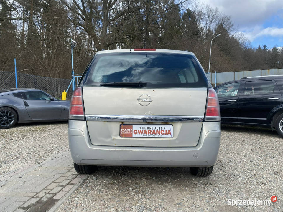 Opel Zafira 19 cdti 101 7 os Klima nowe tarcze lakier metallic Zafira Gdańsk