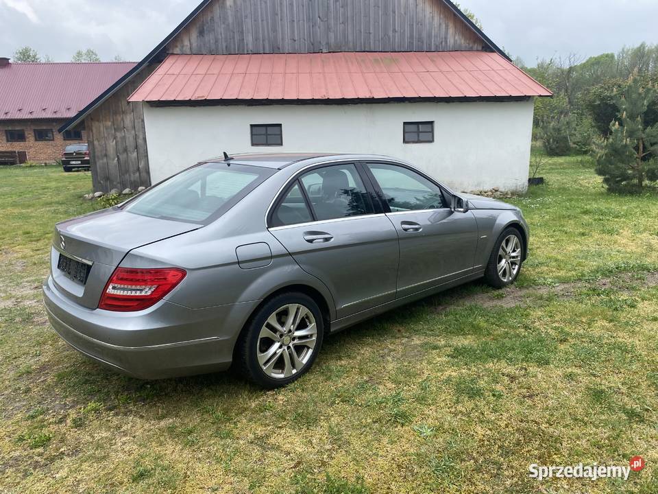 Mercedes W204 Lift C180 zadbany niski przebieg Huta Komorowska