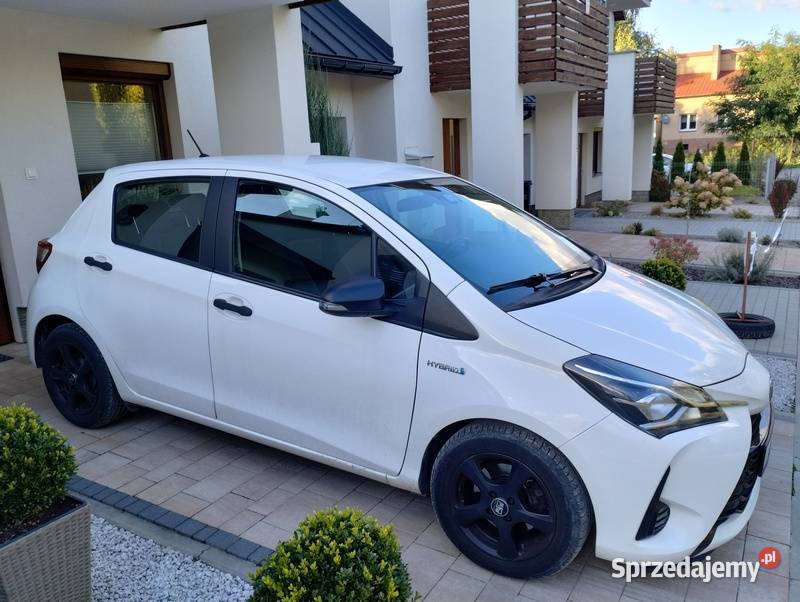 15 Hybryda Przebieg 60 Yaris Rzeszów