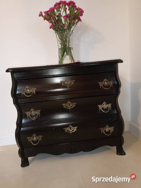 Piękna komoda brzuchatka