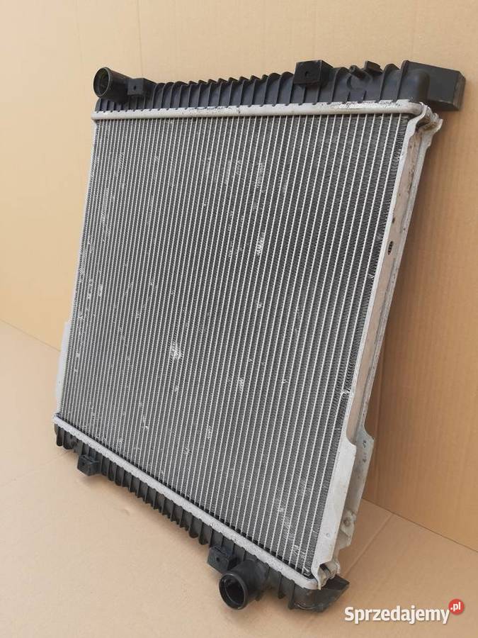 IVECO EUROCARGO EURO 6 CHŁODNICA CIECZY WODY Bieleń