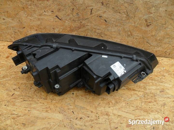 VW TOURAN REFLEKTOR XENON PRAWY 5TB941036B