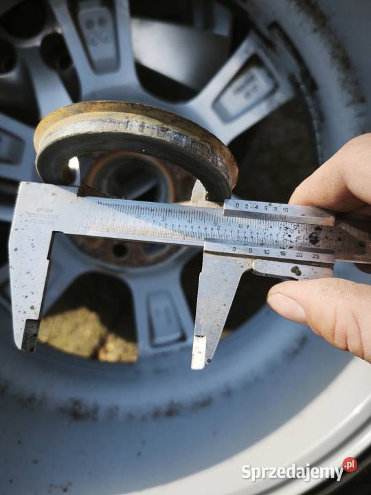 Alufelgi Ronal 17 5x112 na oponach letnich