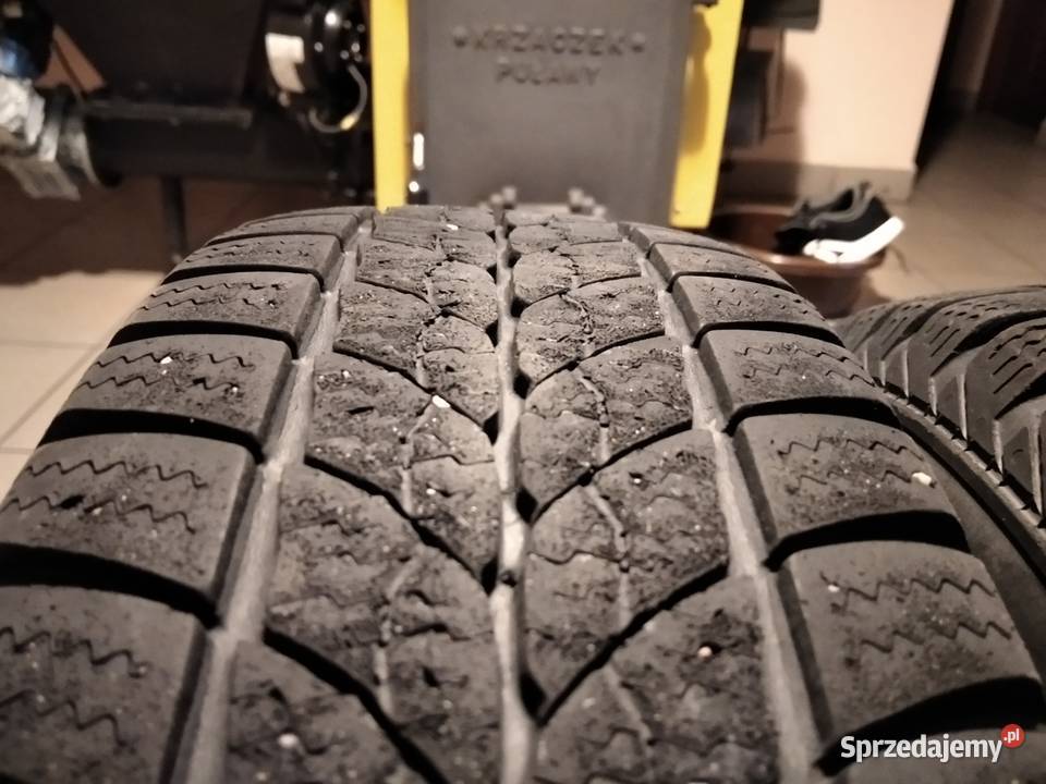 Koła do Seicento Cinquecento z oponami zimowymi