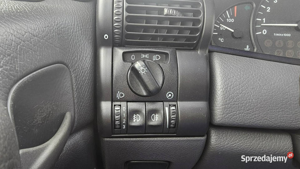 Opel Omega 25 v6 automat napęd tył welury B benzyna Chełm Śląski sprzedam