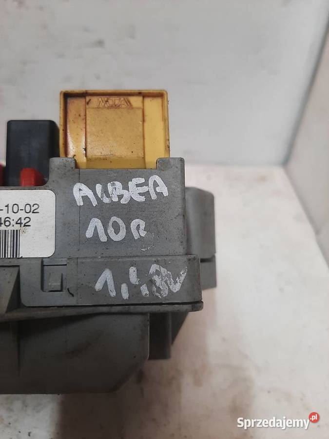 Fiat Strada Albea skrzynka bezpieczników osobowe Skrzynki bezpieczników łódzkie Ksawerów