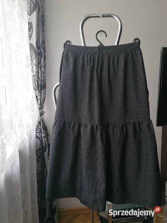 NOWA CZARNA MIDI SPÓDNICA ZE SREBRNĄ NITKĄ RS łódzkie Łódź
