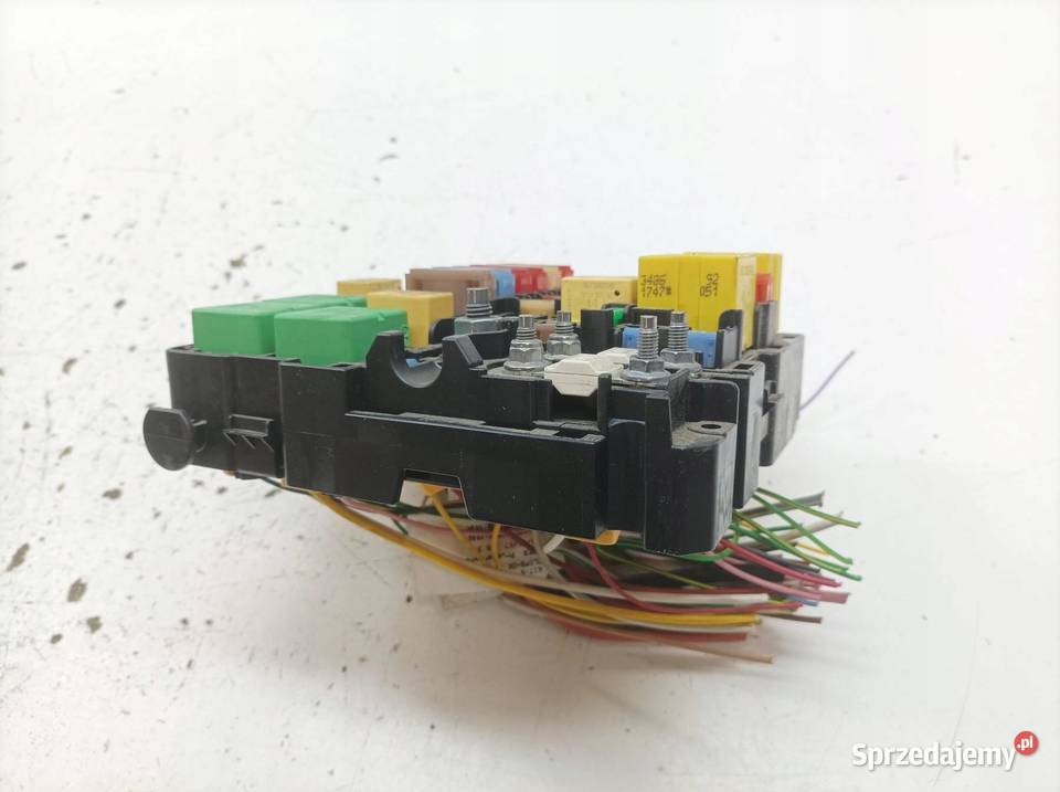 SKRZYNKA BEZPIECZNIKÓW 9804848580 16 119 Peugeot świętokrzyskie sprzedam