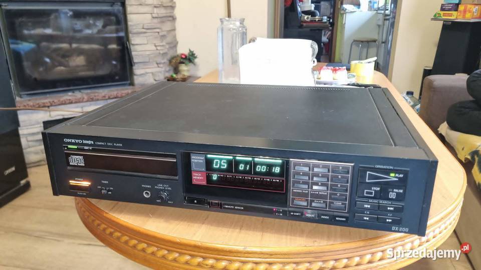 Wybitny odtwarzacz CD Onkyo Integra DX200 z Warta
