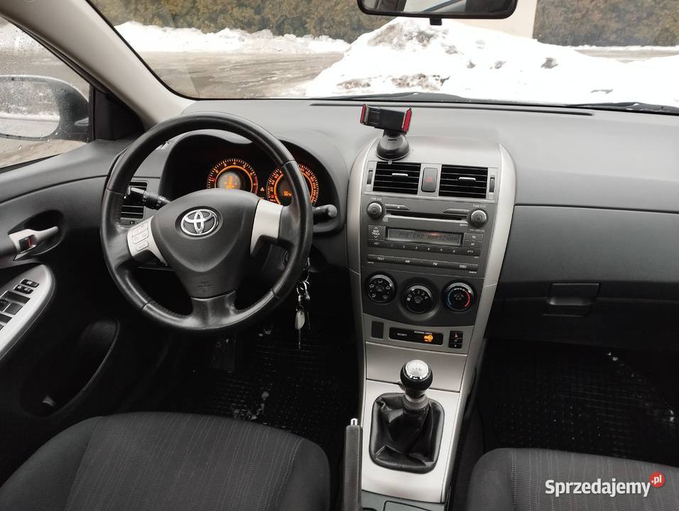 Toyota Corolla 16 benzyna salon Polska Serwis srebrny Warszawa