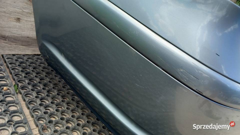 TOYOTA T25 SEDAN ZDERZAK TYŁ 6T1 Zbierkowo sprzedam