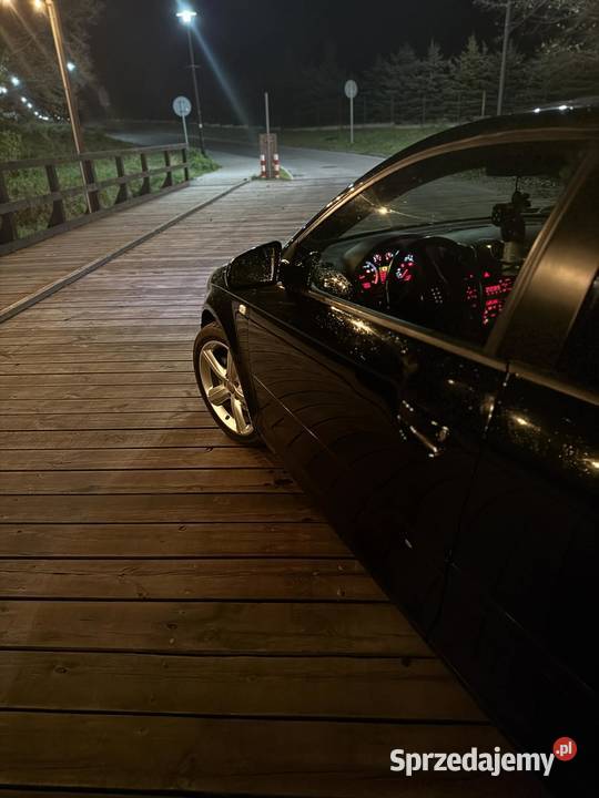 Audi A3 8P 20 FSI 2004 Czarna 6 biegów LED uszkodzony Opalenie