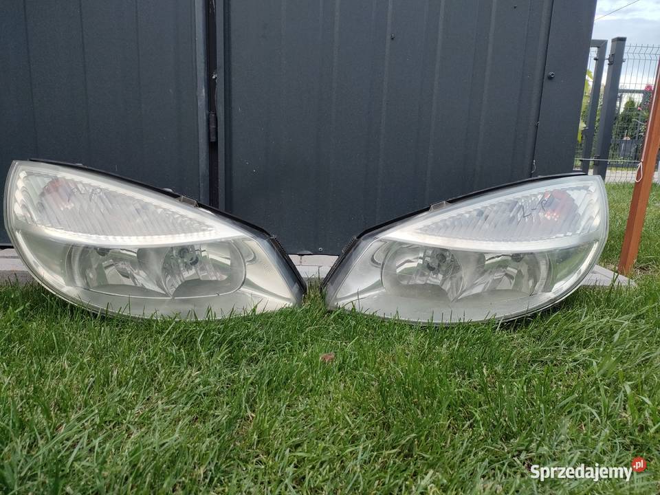 Renault Scenic II lampa prawy lewy przód Lampy przednie Swarzędz