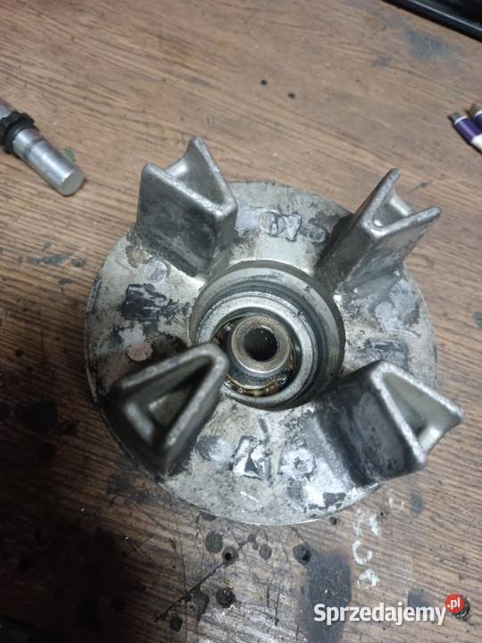 Zabierak zębatki tył Honda cbr 125 Dębica