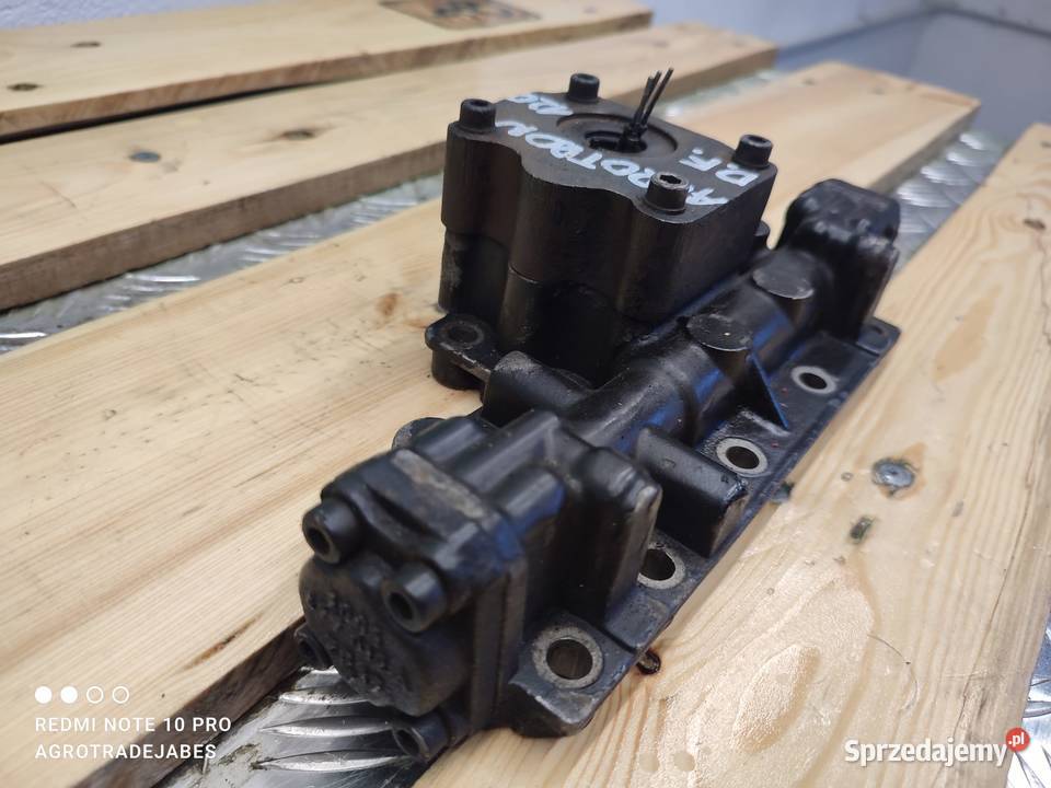 Blok zaworowy ZP57 2093 477 036 Deutzfahr 120 Wilkowo sprzedam