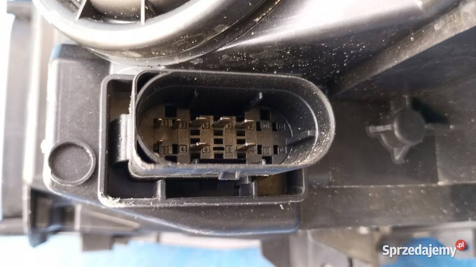 LAMPA REFLEKTOR PRAWY PRZÓD EU MERCEDES W176 A Części samochodowe wielkopolskie Nowy Tomyśl