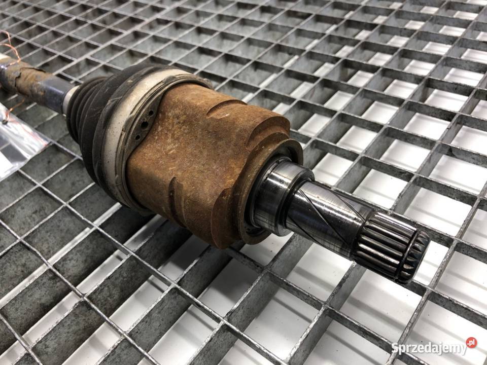 PÓŁOŚ LEWY PRZÓD OPEL CORSA E 13149830 14 90 sprzedam