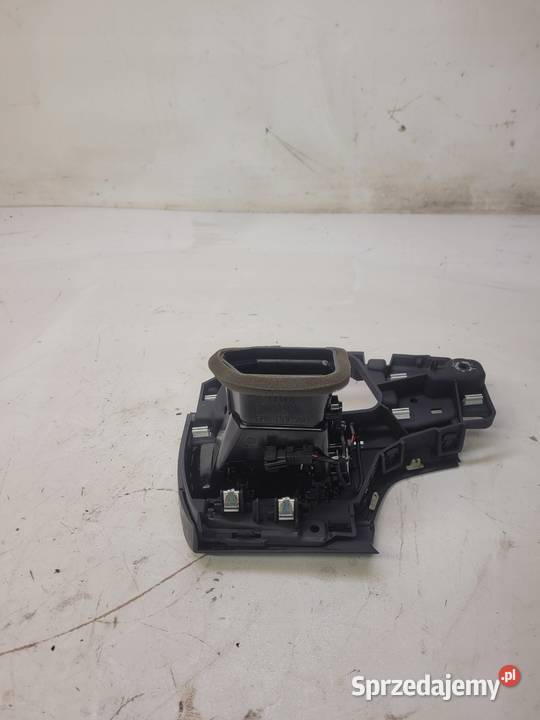 KRATKA NAWIEWU LEWA AUDI A4 B9 8W1820901 Przystajń