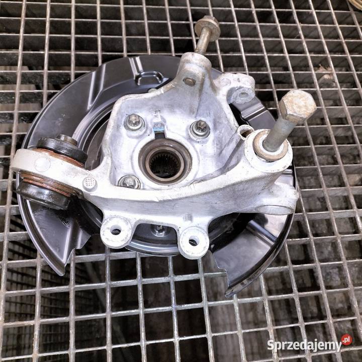 Zwrotnica prawa tylna BMW E39 nowa Wszystkie Poręba