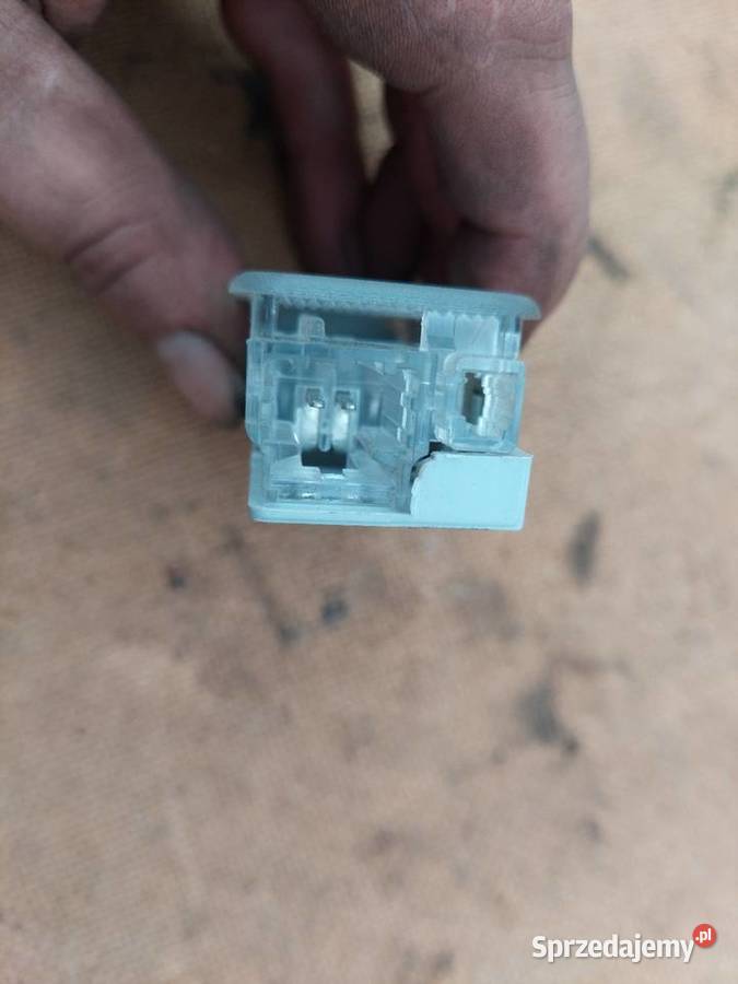 Lampka bagażnika Peugeot 207 208 3008 308 508 Przyborów