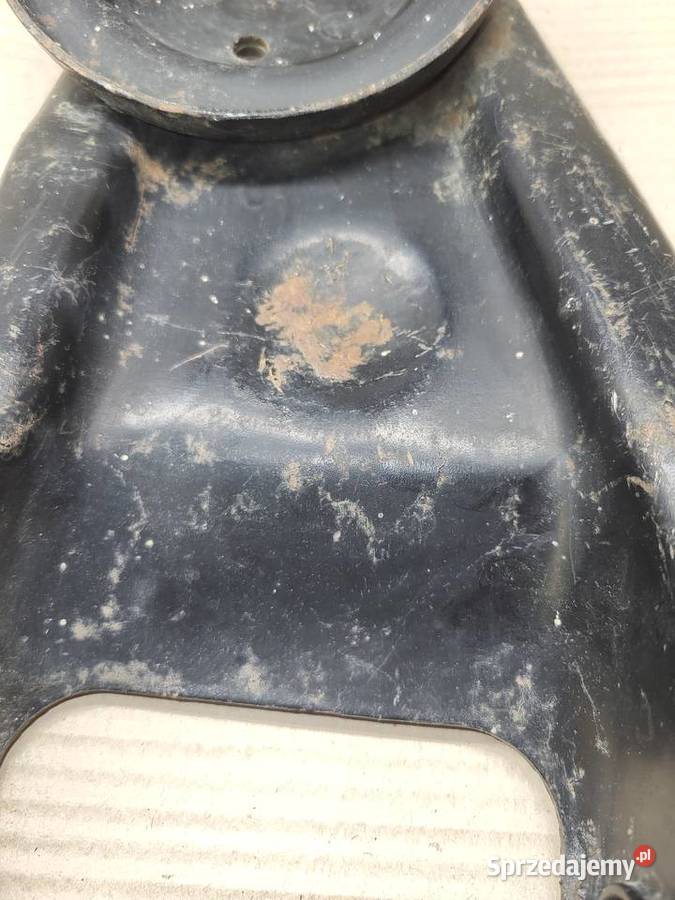 Wartburg 353 Nowy wahacz lewy górny Piaseczno