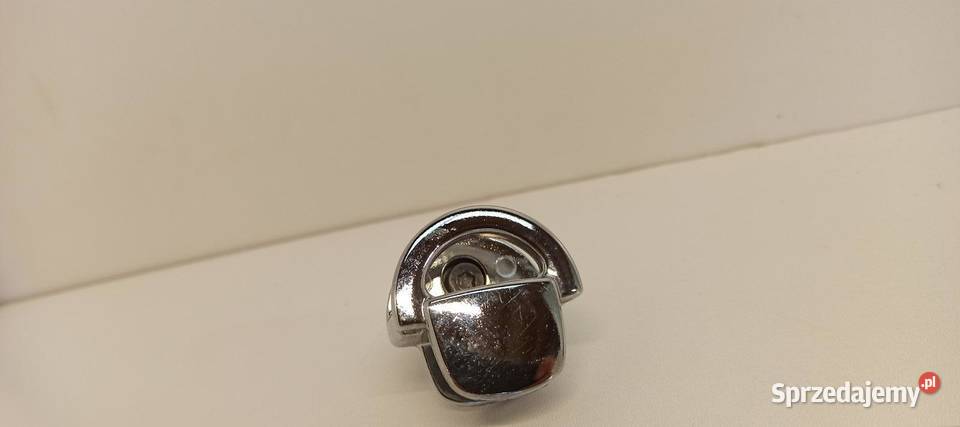 VW TIGUAN UCHWYT BAGAŻNIKA 3C9867160 Uchwyty fabryczne