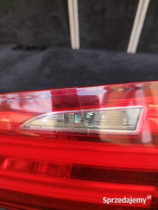 BMW 5 F11 kombi touring lampa prawa w klape Rok produkcji 2010 Ostrów Wielkopolski sprzedam